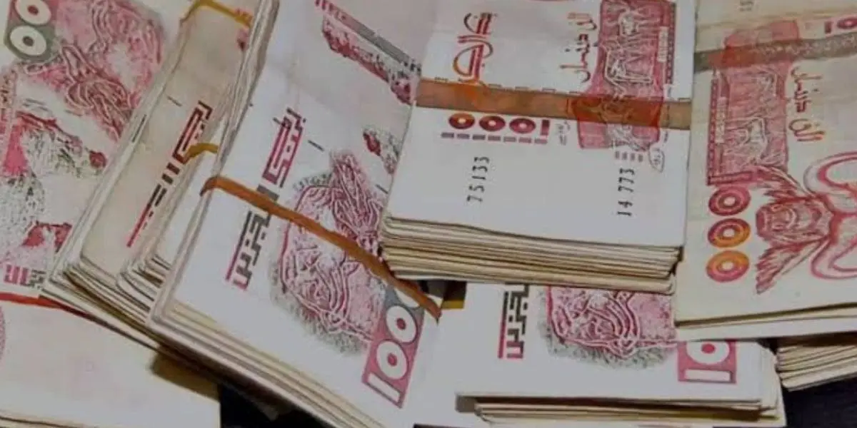 Démantèlement d’un vaste réseau de fausse monnaie en algérie : 4 millions de dinars saisis