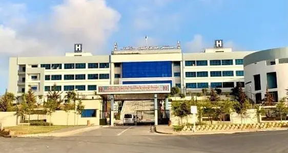 Exploit médical : Une tumeur de 12 kg extraite avec succès à l’hôpital Saïd Chibane