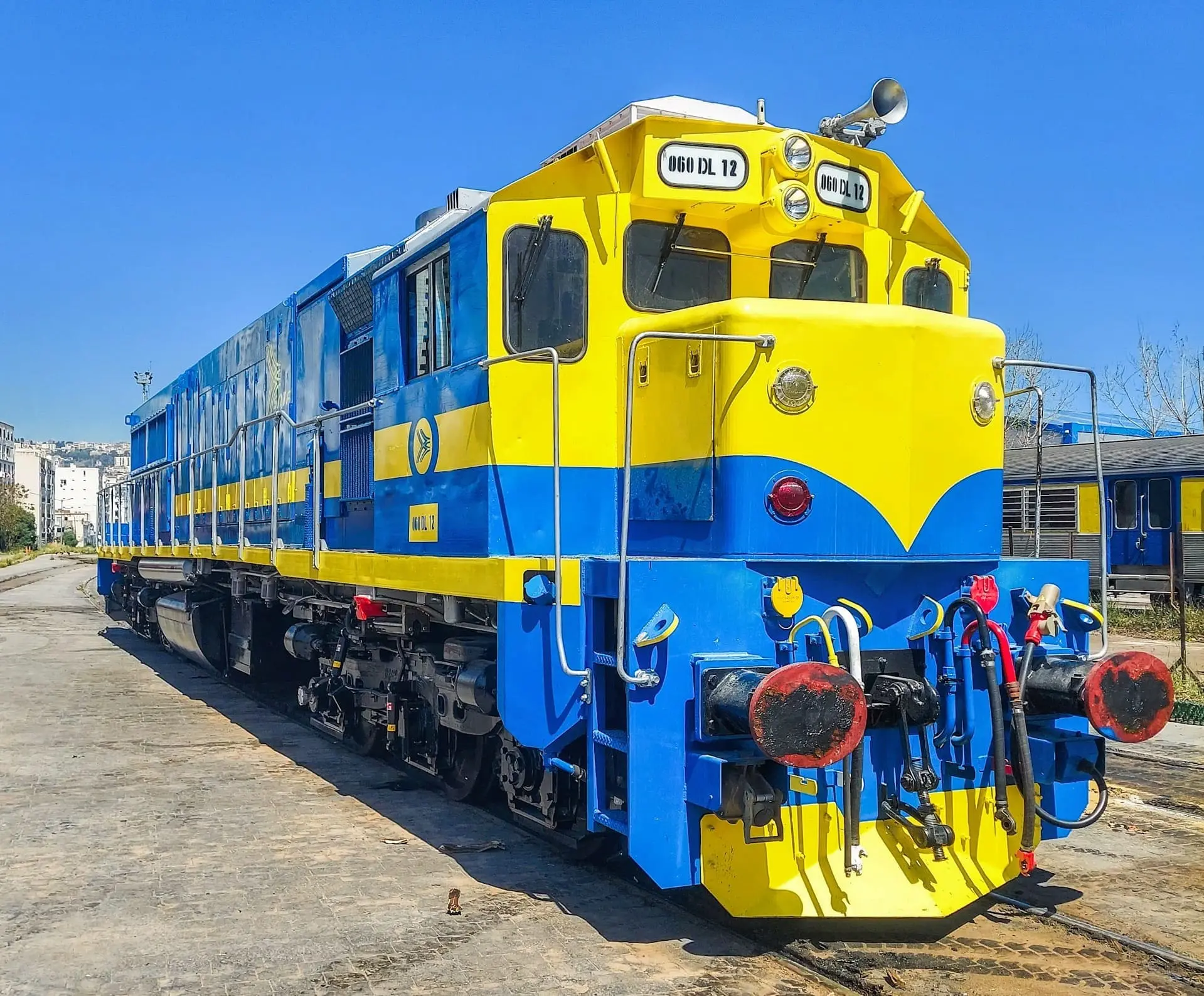 Avec l&rsquo;expertise de l&rsquo;Américain EMD : 20 locomotives d&rsquo;antan font peau neuve et retrouvent les rails
