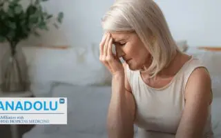 Premiers signes de la ménopause : identifier les symptômes et comprendre les causes