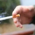 Vers l’interdiction de fumer dans les cafés et espaces publics en Algérie ? 