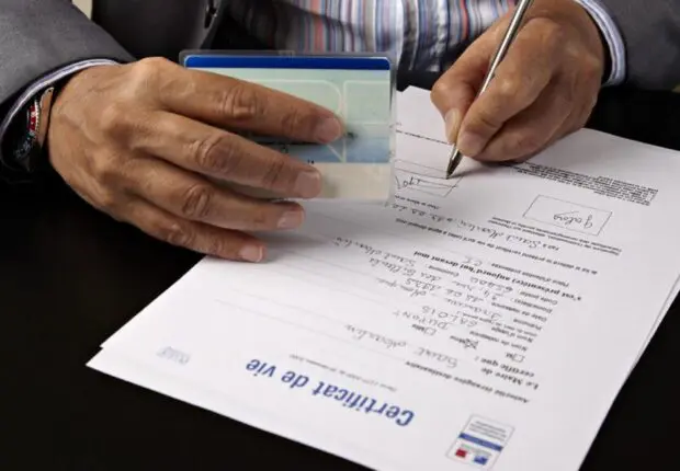 Retraités algériens : la France durcit les contrôles sur les pensions versées à l’étranger