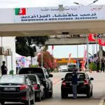 Des bus touristiques empêchés de passer : que se passe-t-il à la frontière algéro-tunisienne ?