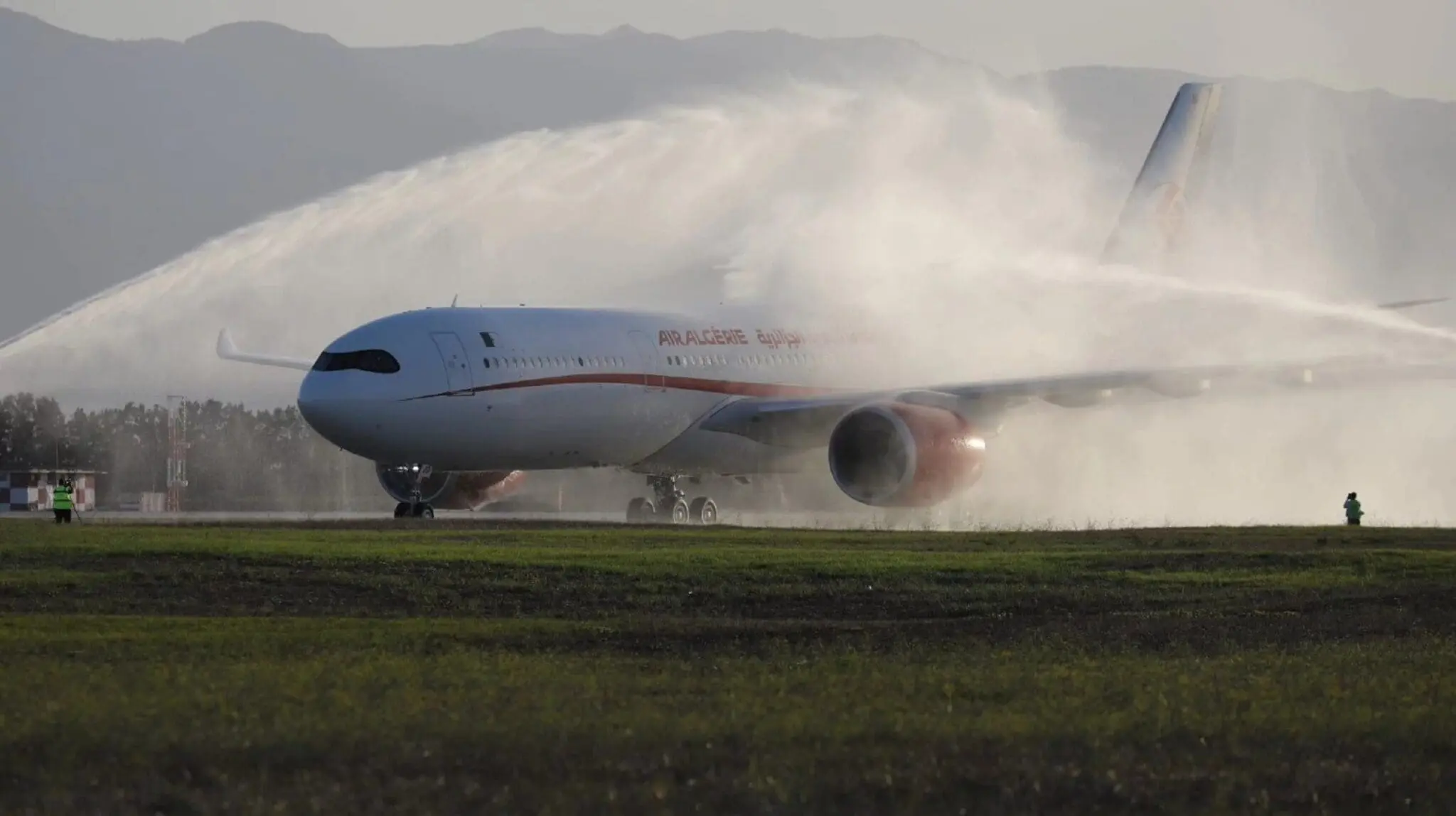 Vols France – Algérie : le trafic aérien explose en 2025 avec 5,4 millions de passagers