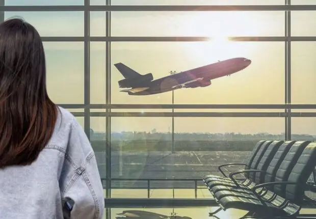 Diaspora algérienne : les femmes sont désormais plus nombreuses que les hommes à l&rsquo;étranger ?