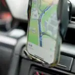 Le nouveau code de la route interdit-il le GPS ? Un responsable du ministère donne une réponse claire