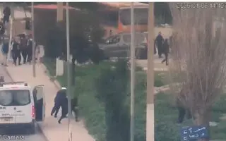 Scène de guérilla urbaine : Constantine secouée par une violente rixe entre bandes rivales – VIDEO