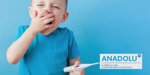 Yeux rouges, toux, troubles digestifs… Et si c’était un adénovirus ?