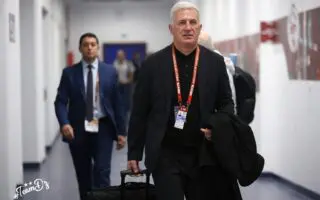 Ce qu&rsquo;a dit Petkovic à Sadi sur l&rsquo;élimination face au Nigéria et l&rsquo;arbitrage scandaleux