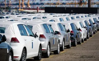 Faux dossiers, vraies voitures : les dessous d’un empire du trafic automobile en Algérie