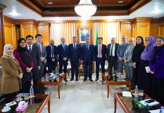 Coopération Algérie-Chine renforcée : que se prépare-t-il avec Huawei ?