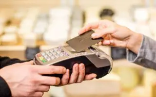 Généralisation des TPE : l’UGCAA rejette les appels à la grève et explique ce qui va vraiment se passer