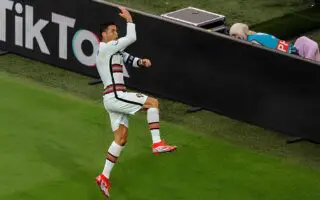 Coupe du Monde 2026 : pourquoi la FIFA a choisi TikTok comme « Plateforme Privilégiée » ? (Interview)