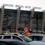 Scandale à l’aéroport d’Annaba : policiers et douaniers condamnés pour une vaste affaire de contrebande