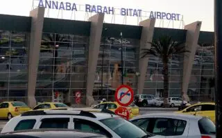 Scandale à l’aéroport d’Annaba : policiers et douaniers condamnés pour une vaste affaire de contrebande