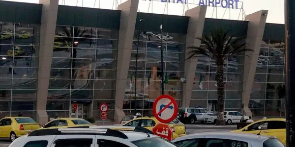 Scandale à l’aéroport d’Annaba : policiers et douaniers condamnés pour une vaste affaire de contrebande