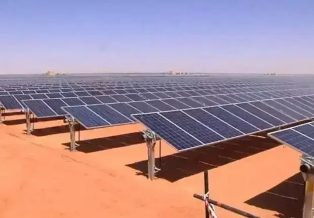 Transition énergétique : la centrale solaire de Gara Djebilet opérationnelle dès fin 2026