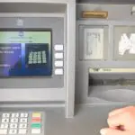 Elle cible les retraités : la police alerte contre une arnaque financière inédite