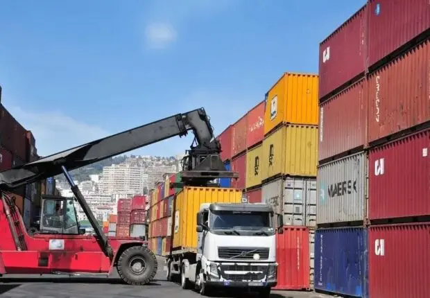Fin du chaos dans les ports algériens : la stratégie de l’État pour faire baisser les prix