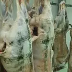 Viande locale ou importée ? Voici comment ne plus vous faire piéger chez le boucher