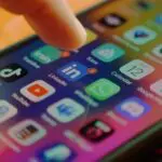 « Ils génèrent 15 mds en 5 minutes » : Les milliardaires de TikTok dans le viseur du Parlement