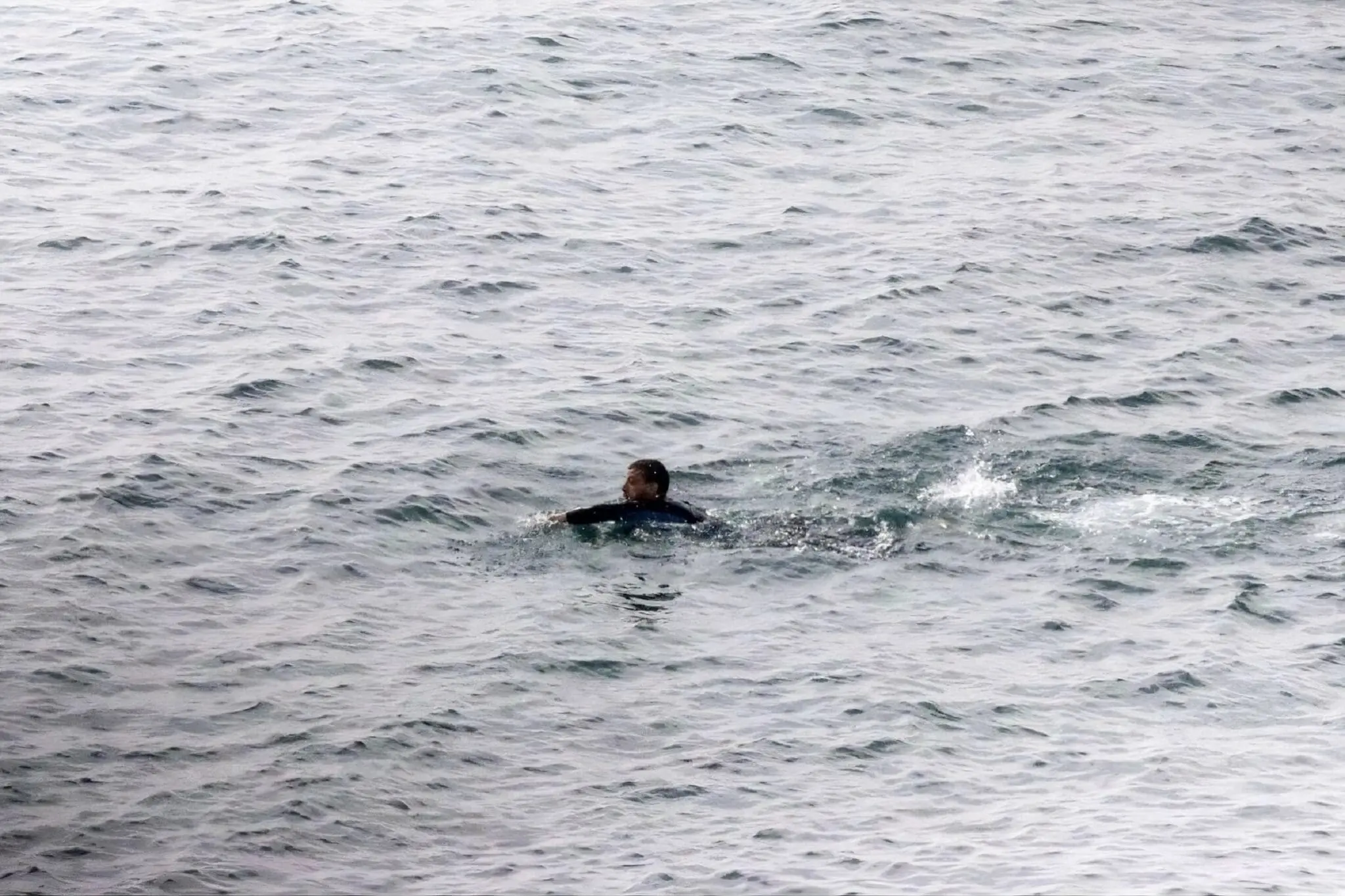 Ceuta : deux jeunes Algériens disparaissent en mer en tentant de rejoindre l’Espagne à la nage