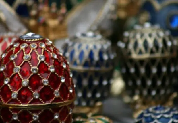 Londres: un Algérien arrêté après le vol d’un œuf et d’une montre Fabergé estimés à 2,3 millions d’euros