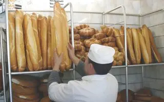 Pain, produits alimentaires, services : comment l’État garantit-il l’approvisionnement durant l’Aïd ?