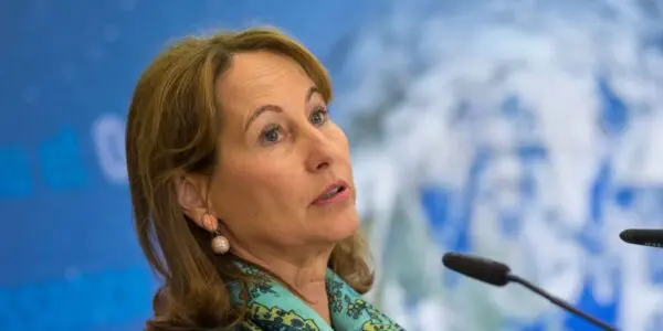 Course au gaz algérien: Ségolène Royal étrille la diplomatie française et la confronte à son « absurdité »