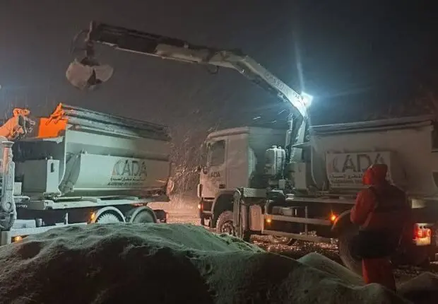 Voitures bloquées, moutons emportés par la crue… l’Algérie frappée par les intempéries (IMAGES)