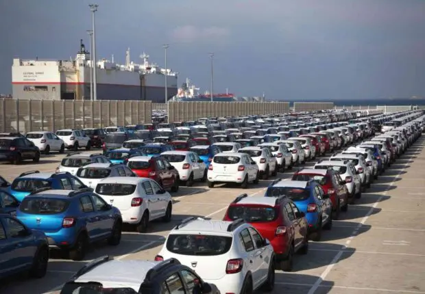 Après les rumeurs, le port de Skikda révèle le volume quotidien de voitures importées