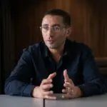 France : un député LFI, d&rsquo;origine algérienne, élu maire de Vénissieux