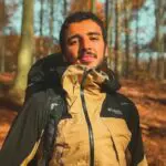 Après Paris-Alger à pied, Mehdi Debbrah marche vers le Cap Nord pour soutenir les sans-abri