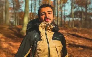 Après Paris-Alger à pied, Mehdi Debbrah marche vers le Cap Nord pour soutenir les sans-abri