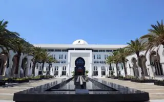 Tensions au Moyen-Orient : l’ambassade d’Algérie au Qatar suspend ses services consulaires