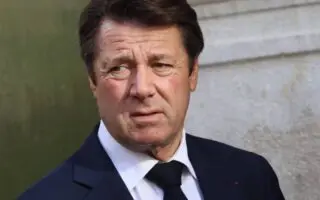 Aïd el-Fitr en France : Christian Estrosi le maire de Nice refoulé à la prière, l’imam réagit