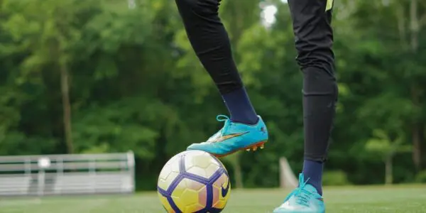 Le Qatar à l’assaut des talents algériens : 9 pépites dans un projet de naturalisation