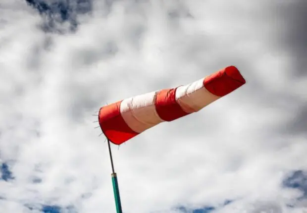 Alerte météo en Algérie : des rafales à plus de 90 km/h attendues dans plusieurs wilayas ce 2 mars