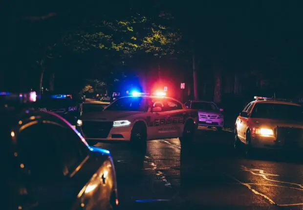 Mehdi Kessaci, jeune d’origine algérienne tué à Marseille : 10 suspects arrêtés, l’enquête s’accélère