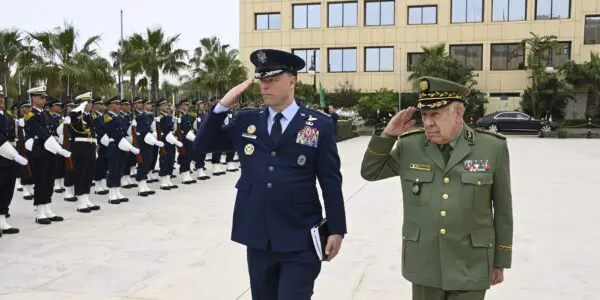 Coopération militaire : Le Général d&rsquo;Armée Saïd Chanegriha reçoit le commandant de l&rsquo;AFRICOM