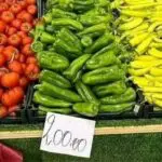 Tomate à 220 DA, ail à 1200 DA… Pourquoi les prix des fruits et légumes s&rsquo;envolent-ils ?