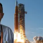 Retour vers la Lune : l&rsquo;Algérien Karim Bouchoucha dans l’équipe du lancement d’Artemis II de la NASA