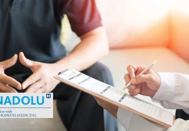 Cancer du sein chez l’homme : briser les idées reçues et identifier les symptômes