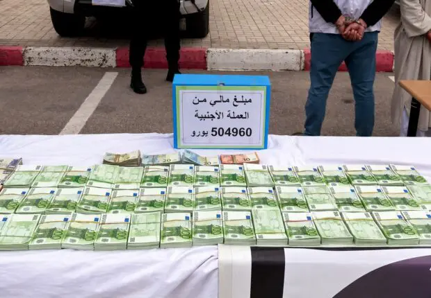 Batna : coup de filet contre un réseau de blanchiment, 31 milliards de centimes saisis