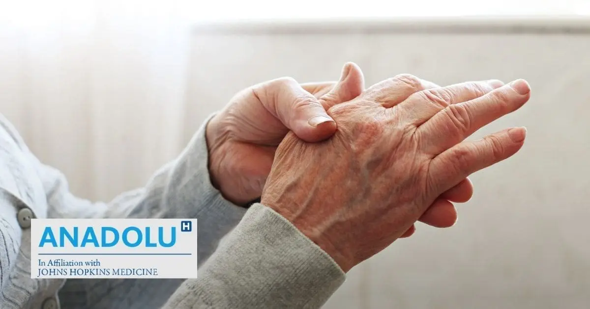 Tremblement essentiel : des premiers symptômes invalidants aux solutions thérapeutiques modernes