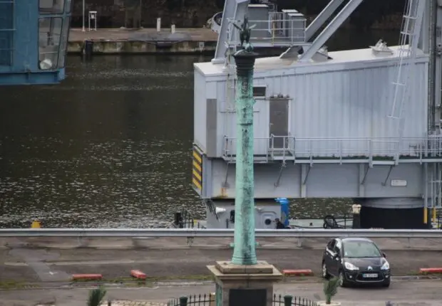 Restitution des biens spoliés : les députés français adoptent une loi, le canon Baba Merzoug écarté