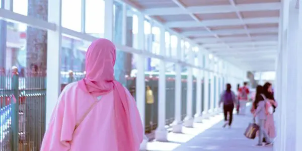 En France, des salariées licenciées après avoir refusé de retirer leur voile