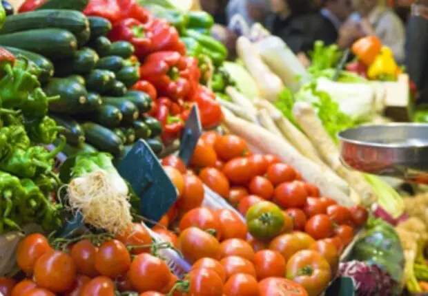 Flambée des prix des légumes : l&rsquo;UGCAA brise le silence et rassure les Algériens