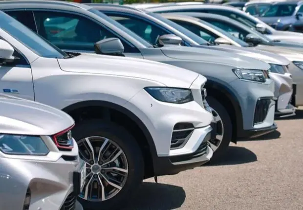 Importation de véhicules de moins de 5 ans : les conditions et documents exigés par les consulats d’Algérie