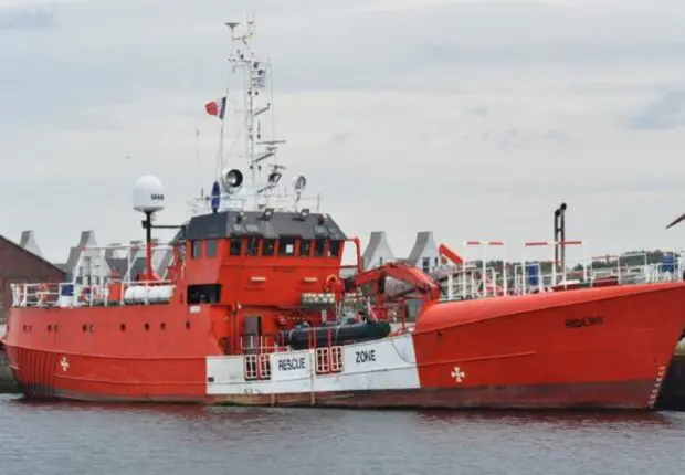 « Ils puent, il faut les tuer » : des marins français secourant les migrants accusés de racisme